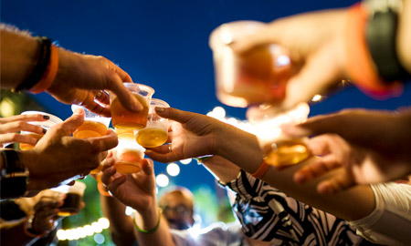 For those who love craft beer, head to Universal's Loews Royal Pacific Resort for Jake's Beer Festival and Dinner (Photo: Universal Orlando)
