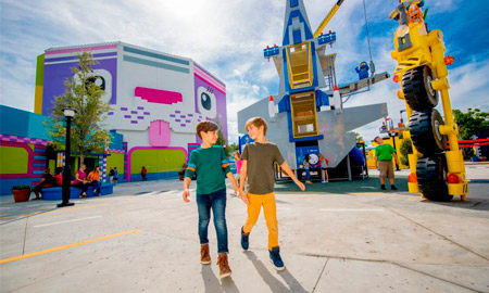 Spend your summer at LEGOLAND Florida for The LEGO MOVIE Days (Photo: LEGOLAND Florida)