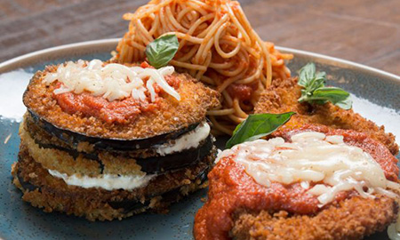 Celebrate the holidays with a cooking class at Terralina Crafted Italian (Photo: Walt Disney World)