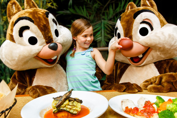 Epcot’s Garden Grill Restaurant to Serve Breakfast and Lunch beginning Nov. 8.